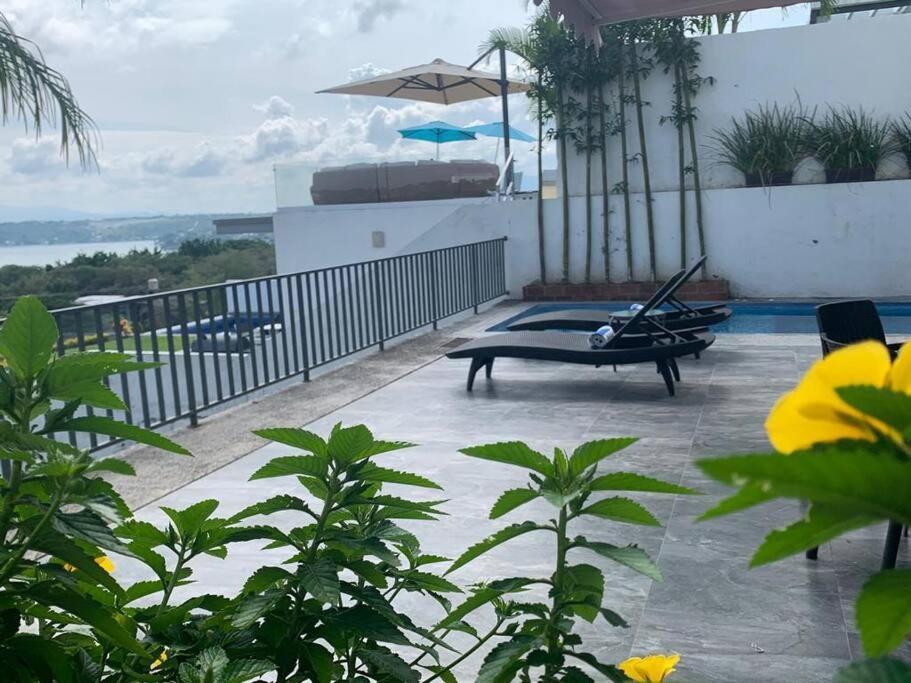 Vistalago Villa Tequesquitengo Exterior photo